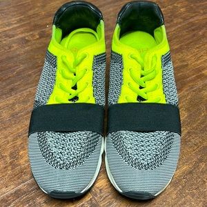 Ladies Ash size 40- Lunatic Sneaker neon lace up.